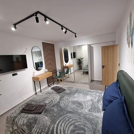 Patras Blue Sea And Sky Deluxe Apartment מראה חיצוני תמונה