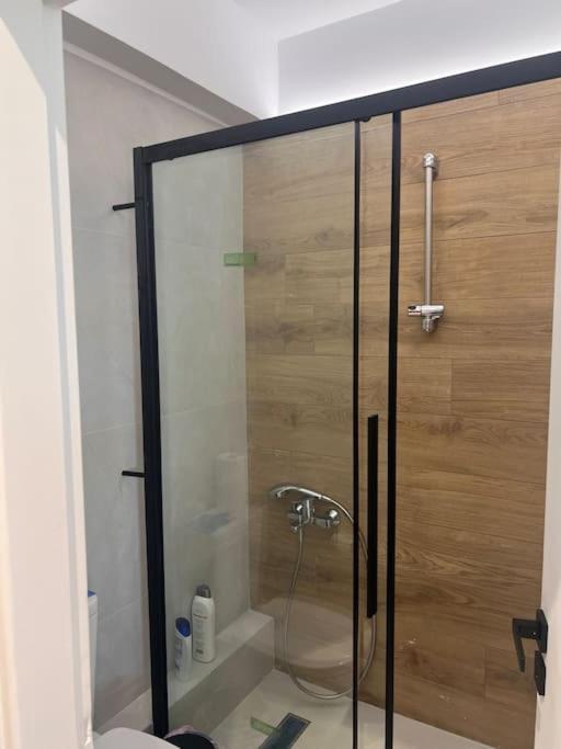 Patras Blue Sea And Sky Deluxe Apartment מראה חיצוני תמונה