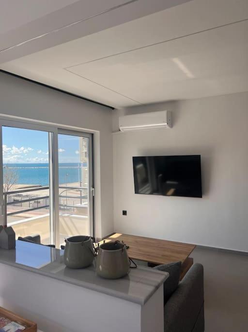 Patras Blue Sea And Sky Deluxe Apartment מראה חיצוני תמונה