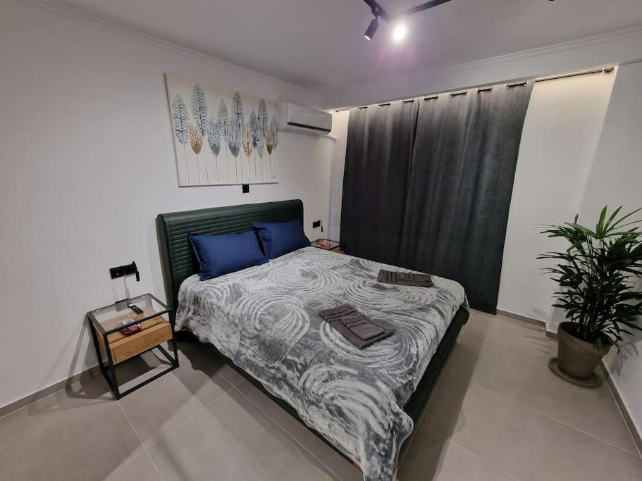 Patras Blue Sea And Sky Deluxe Apartment מראה חיצוני תמונה