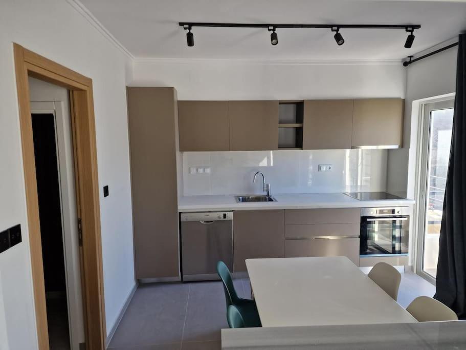Patras Blue Sea And Sky Deluxe Apartment מראה חיצוני תמונה