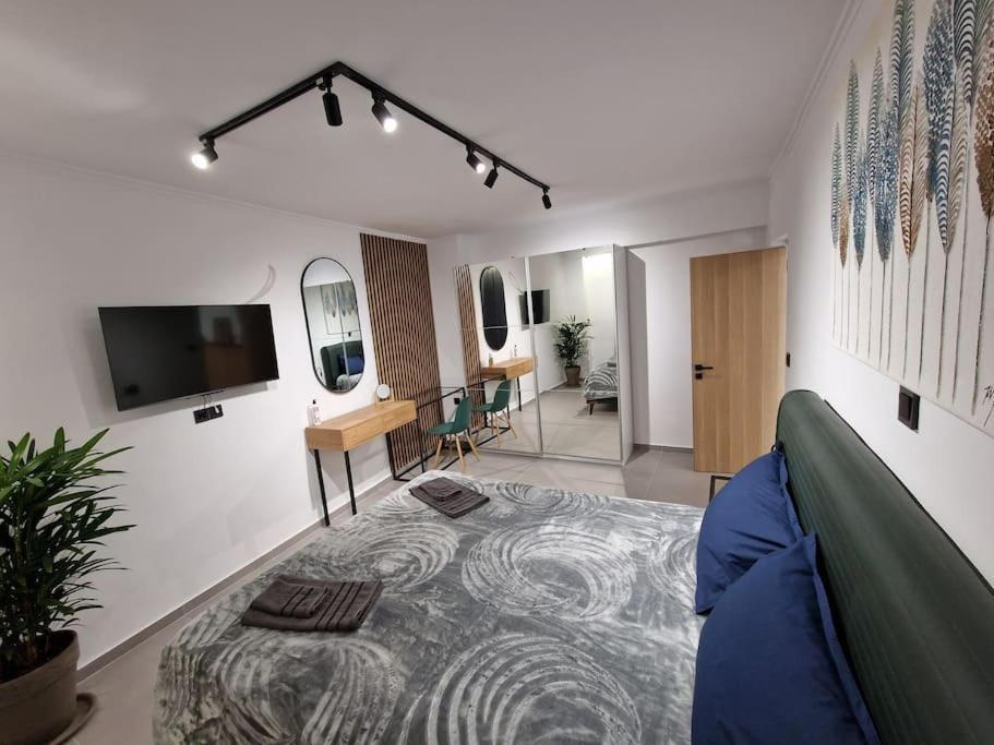 Patras Blue Sea And Sky Deluxe Apartment מראה חיצוני תמונה
